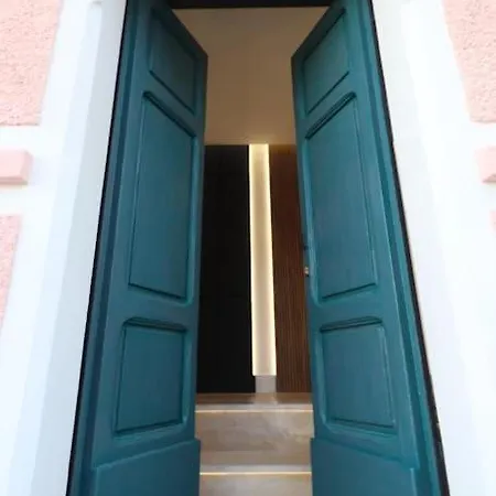 Hidden Gem- Studio Garibaldi-perfect For Couples Διαμέρισμα Όλμπια